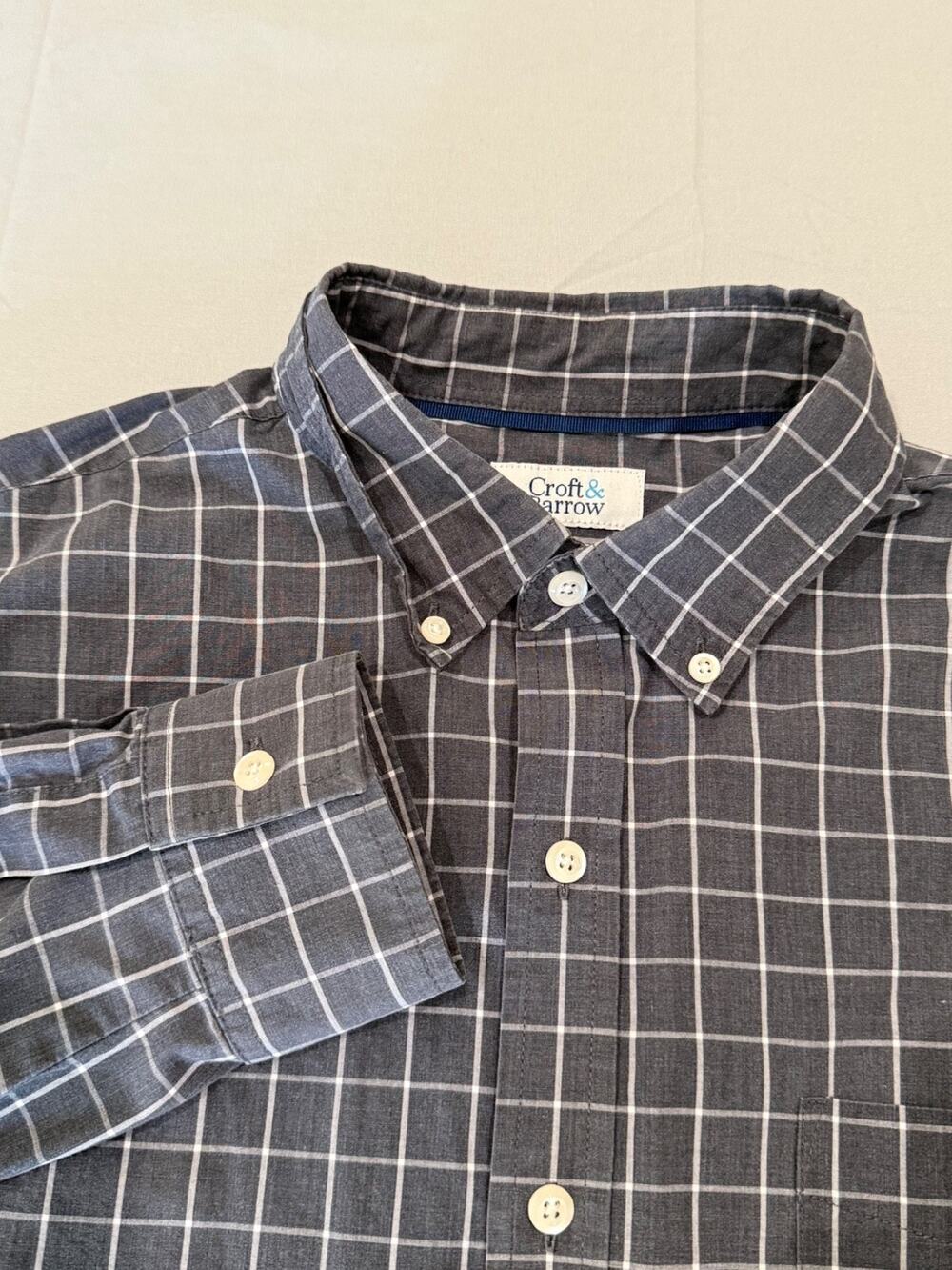 Croft & Barrow Easy Care Shirt Mens L Gray Check Button down Long Sleeve Pocket